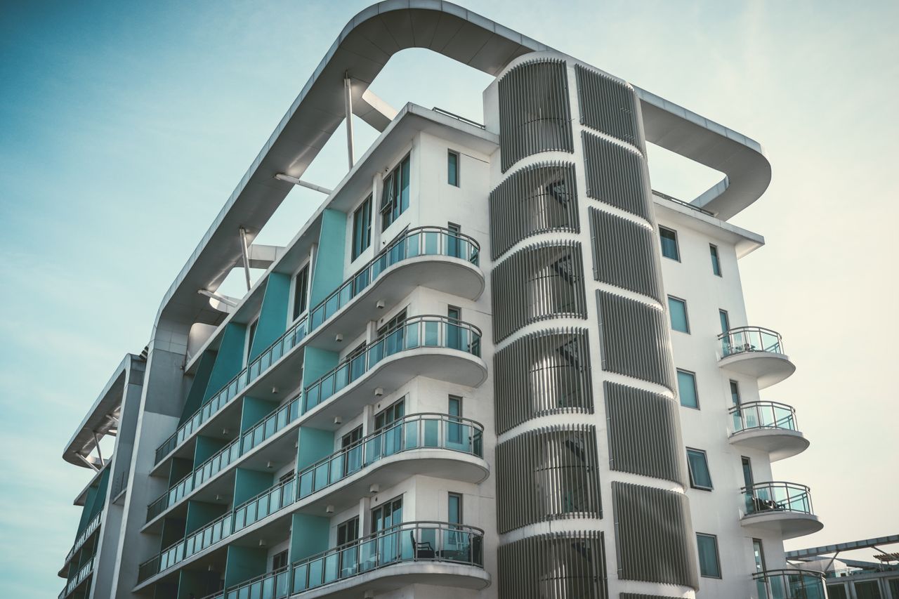Accueil Low angle view of a contemporary building in Parañaque, Philippines with unique design elements.